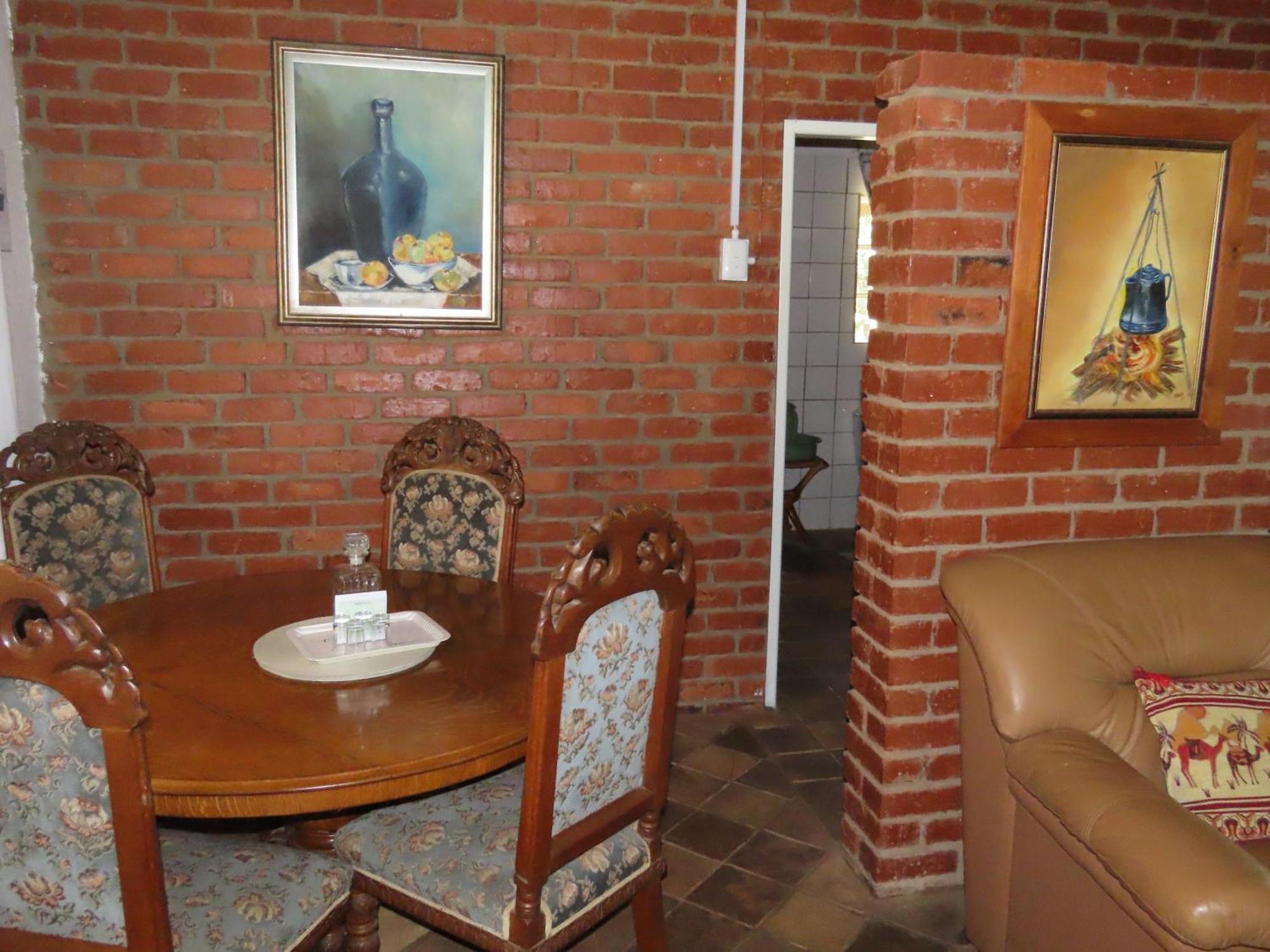 Lodge Marico Guest